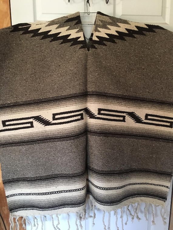 ウール100%のポンチョ・メキシカンギャバン ウール100%のポンチョ、馬で作った、メキシカンギャバン