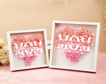 Boîte d'ombre personnalisée en forme de coeur avec fleurs pour maman, cadre personnalisé pour la fête des mères, cadeau pour maman et grand-mère, boîte d'ombres roses avec noms