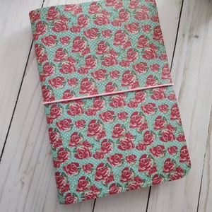 roses and polka dots A5 cork cousin cover, slip on planner cover, vegan cover, vegan gift idea, minimal cousin cover, journal gift