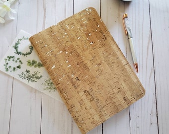 cork cover for cousin planner, slip on planner cover, vegan cover, A5 cousin cover, vegan gift idea, minimal cousin cover, silver fleck cork