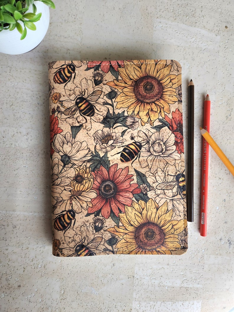 A5 cork planner cover, folio cousin cover, vegan planner cover, sunflower and bee cover sustainable accessories, gift for planner lover image 4