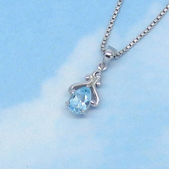 Sterling Silver Enamel and Genuine Swiss Blue Topaz Necklace 17 1/2 to 19 Inch 