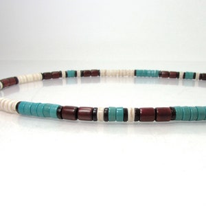 Collier fait main turquoise howlite et bois de rose, collier de pierres précieuses naturelles pour homme ou femme, tour de cou pour homme, collier de perles pour homme