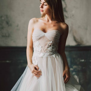 Nude Soul by Boom Blush. Unique Short Wedding Dress with Beautiful full skirt 2023. image 3