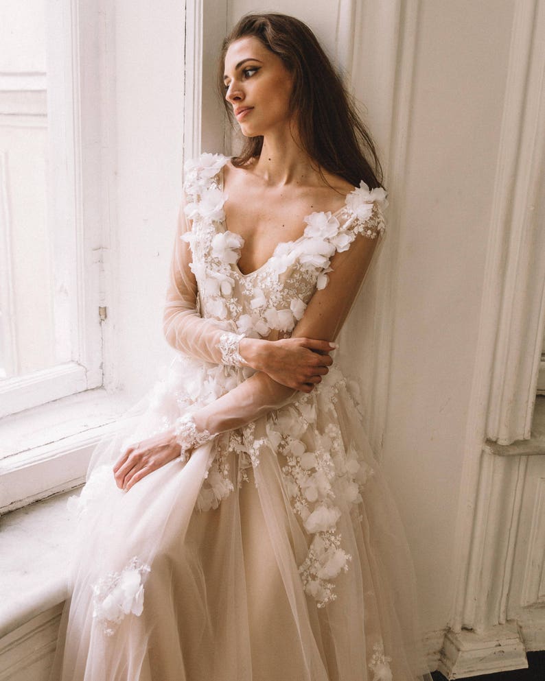 Boom Wedding Dresses