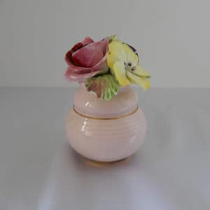 Vintage Radnor Bone China Made in England Pink Vase of Colorful Pansies Perfect Condition image 2