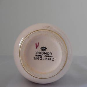 Vintage Radnor Bone China Made in England Pink Vase of Colorful Pansies Perfect Condition image 3