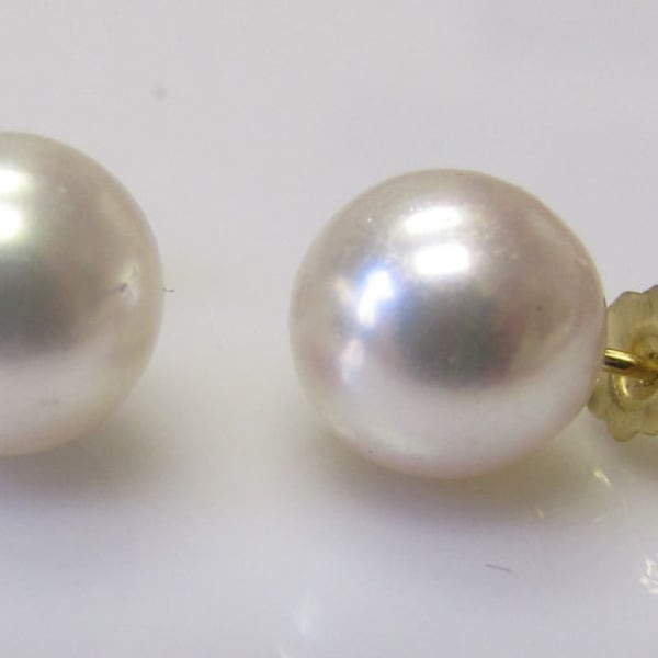 Cultured Pearl Akoya Japanese Salt Water Stud Earrings, AAA, White Color, 14Kt. Solid Yellow Gold, Handmade