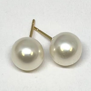 Fresh Water Cultured Pearls  , Solid Gold 14Kt. Yellow