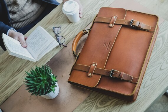 slim leather bag