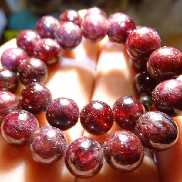 Grenat, perles rondes de 4, 6 ou 8 mm, en bracelet, collier ou fil de perle 40cm. Très belle qualité AA à AAA, perles aux bordeaux uniques.