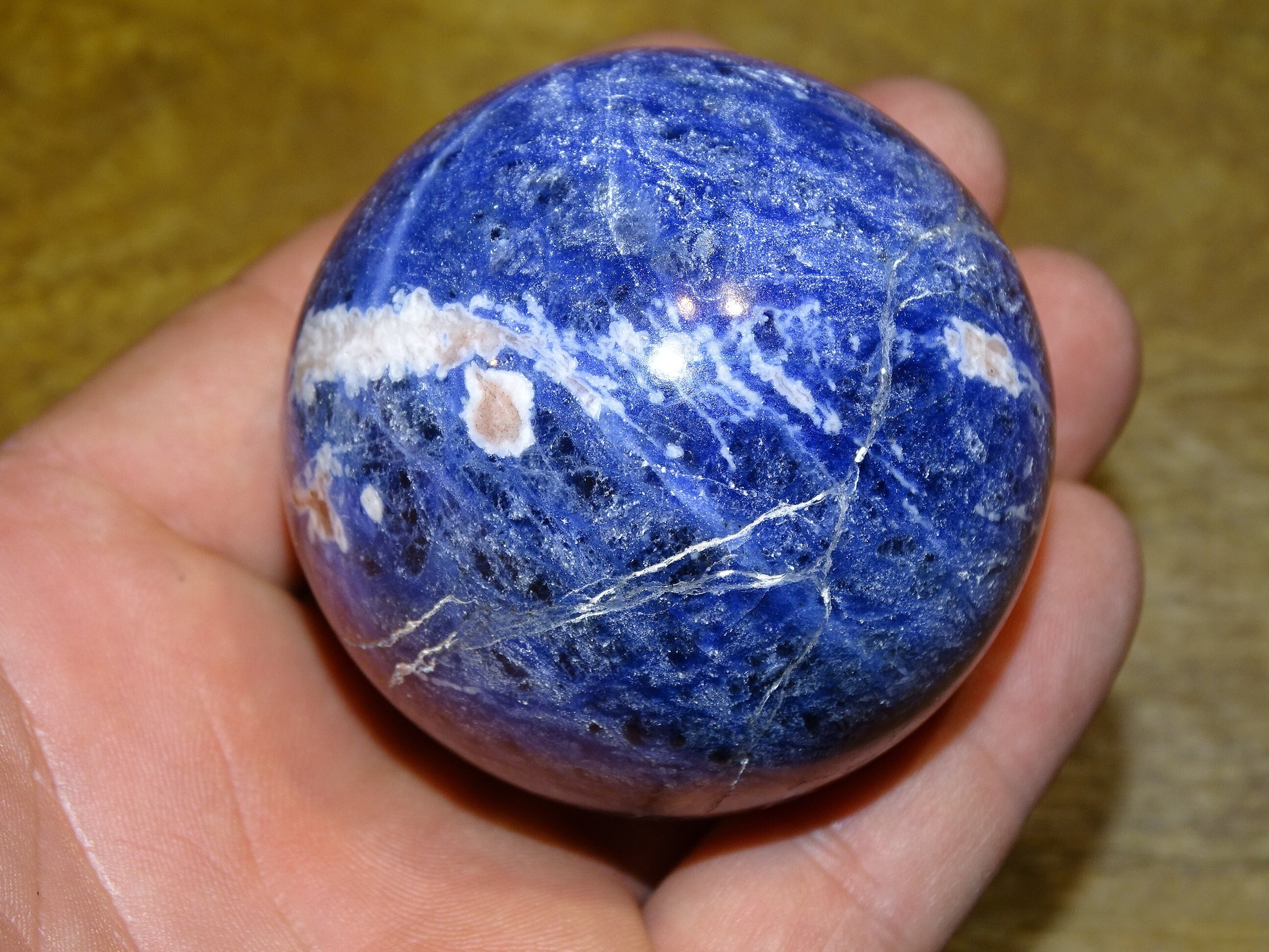 Sodalite, Sphère Naturelle et Véritable, 55 cm de Diamètre, 470 Gr. Belle Qualité. Pierre d'expressi