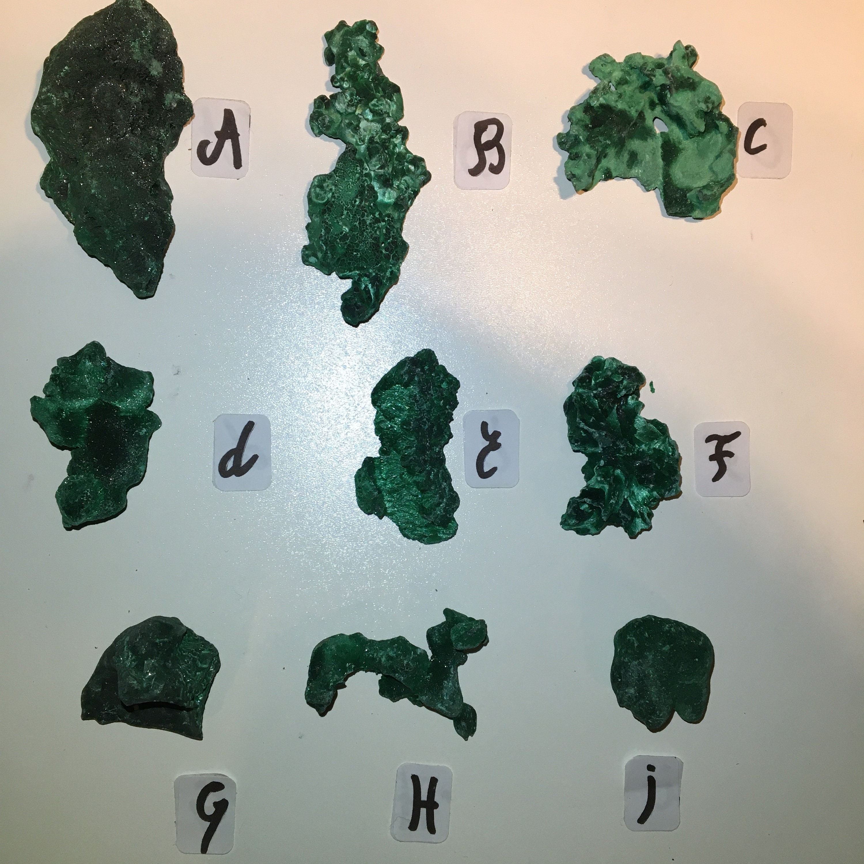 Sélection de Malachite Fibreuse, 9 Spécimens Au Choix. Très Belle Qualité, Trés Forme, Naturelle, Su