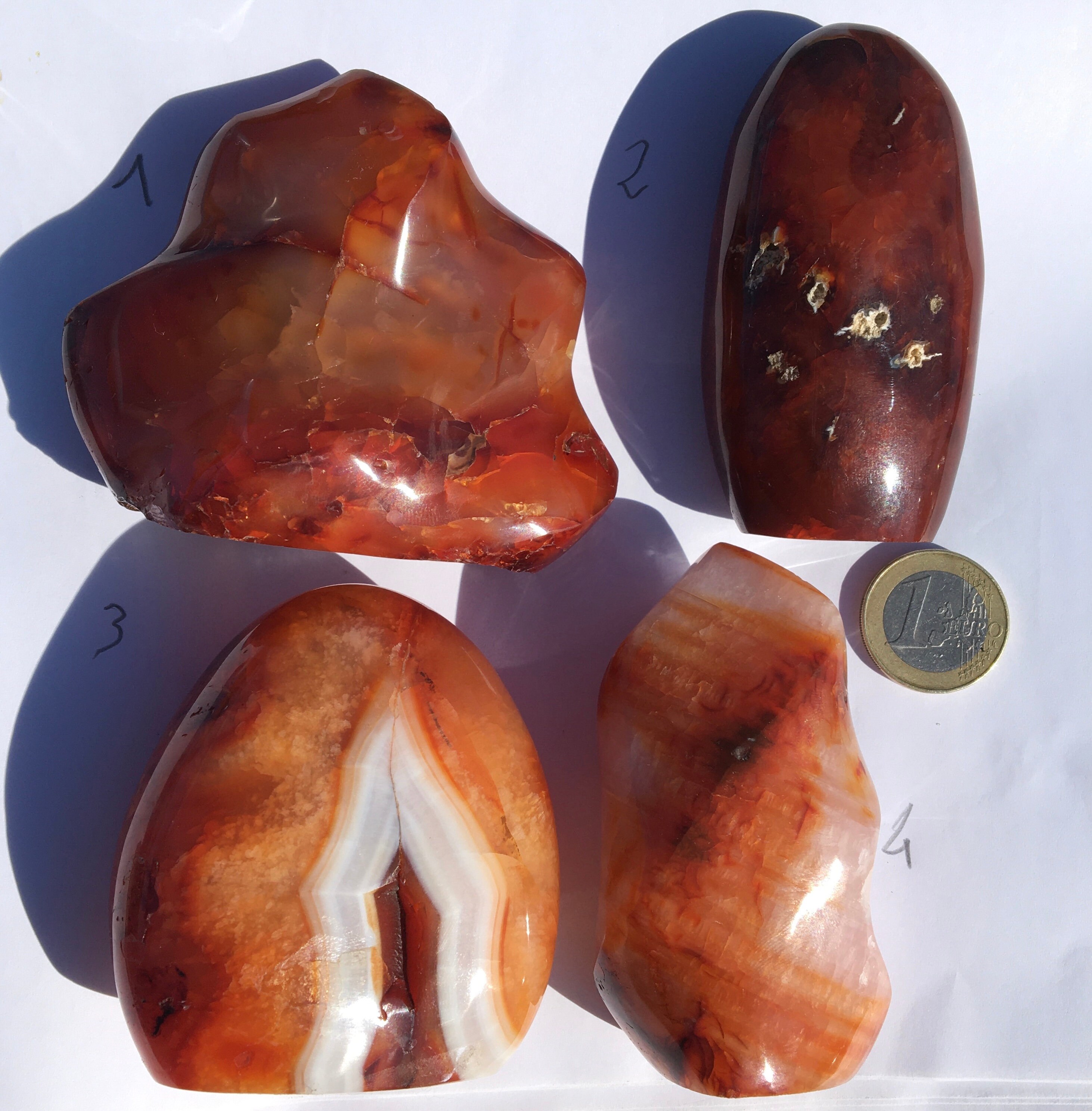 Cornaline de Madagascar, Formes Libres et Flammes, Très Belles Qualités, Formes, Couleurs, Ressentis