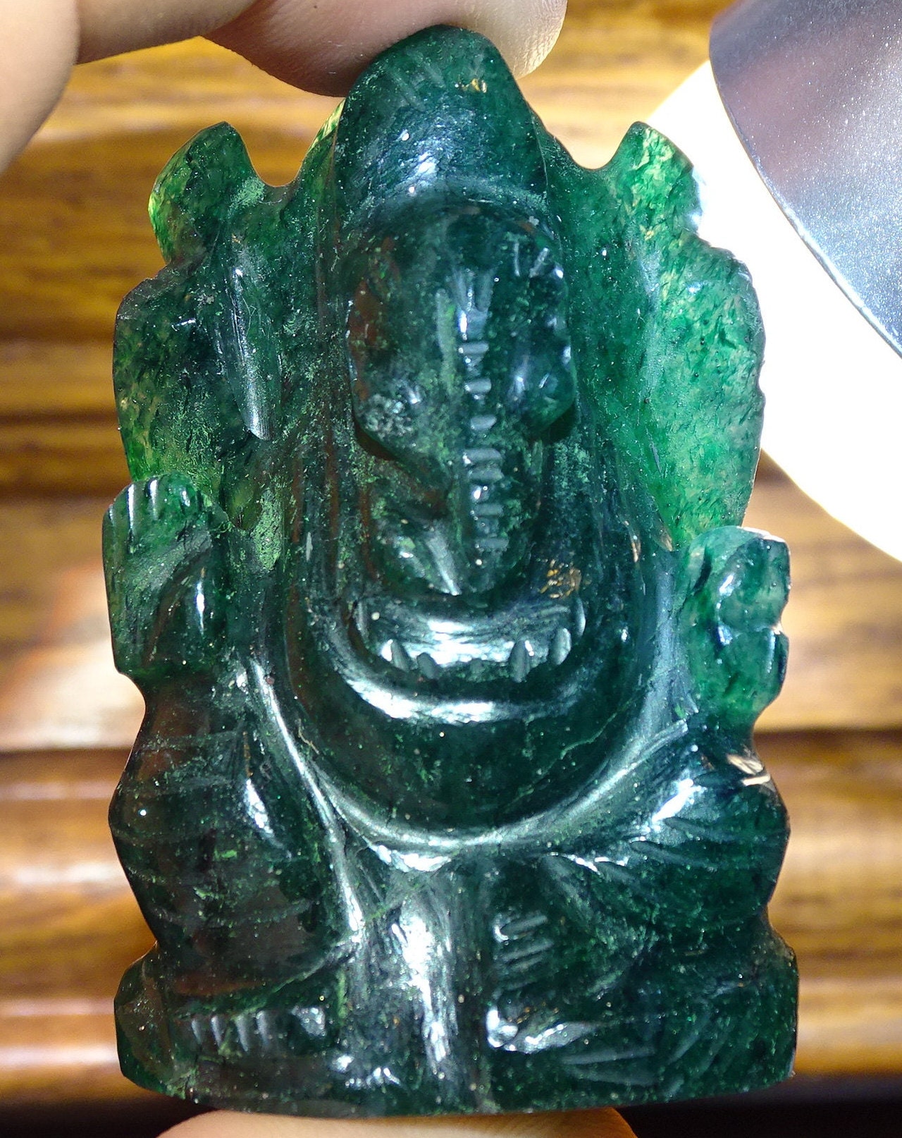 Ganesh en Jadéite, Magnifique Statuette Faite à La Main, Très Belle Finition, de 60 X 34 X 30 mm Hau