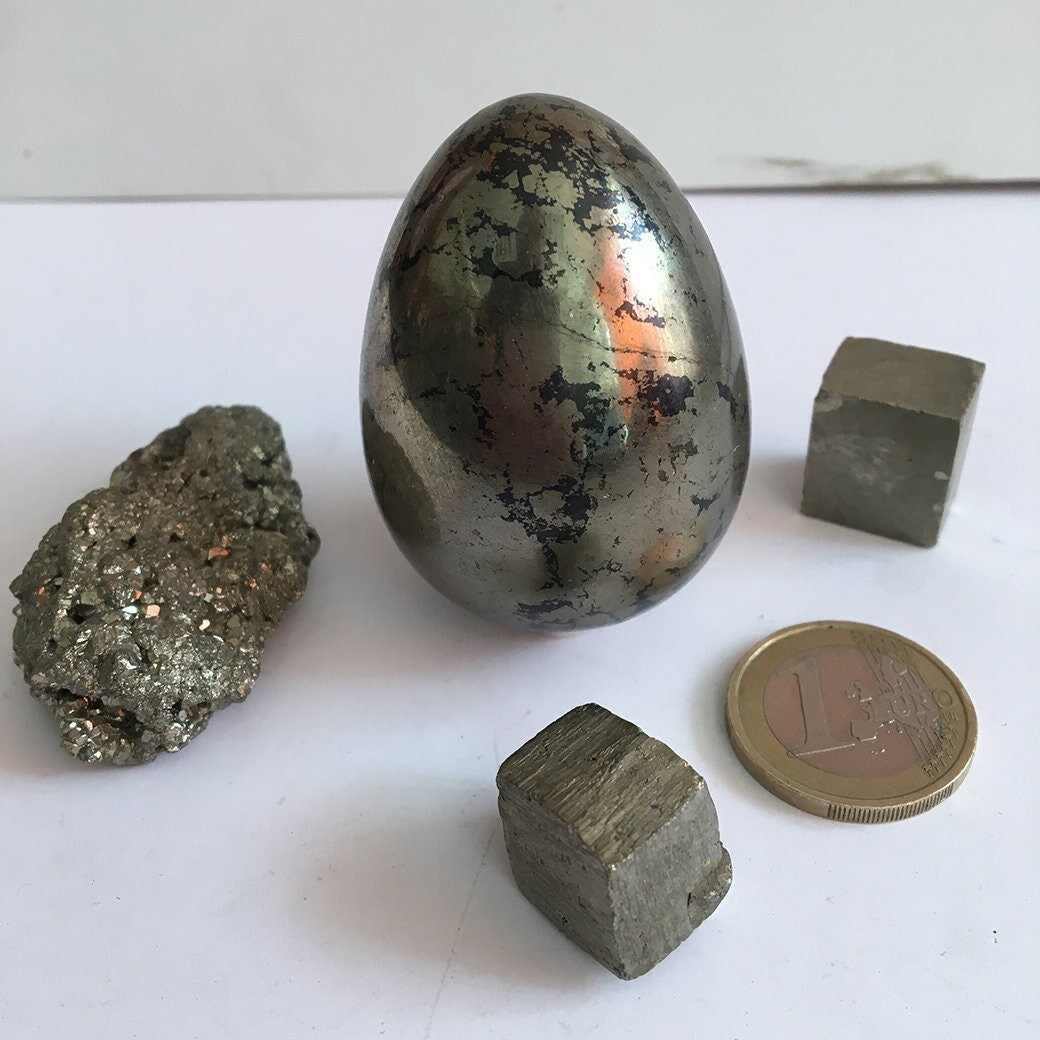 Oeuf en Pyrite, 2 Tailles Au Choix, 3, 5 cm ou 5, 5 cm. Très Belles Qualités de Finitions, Parfait P