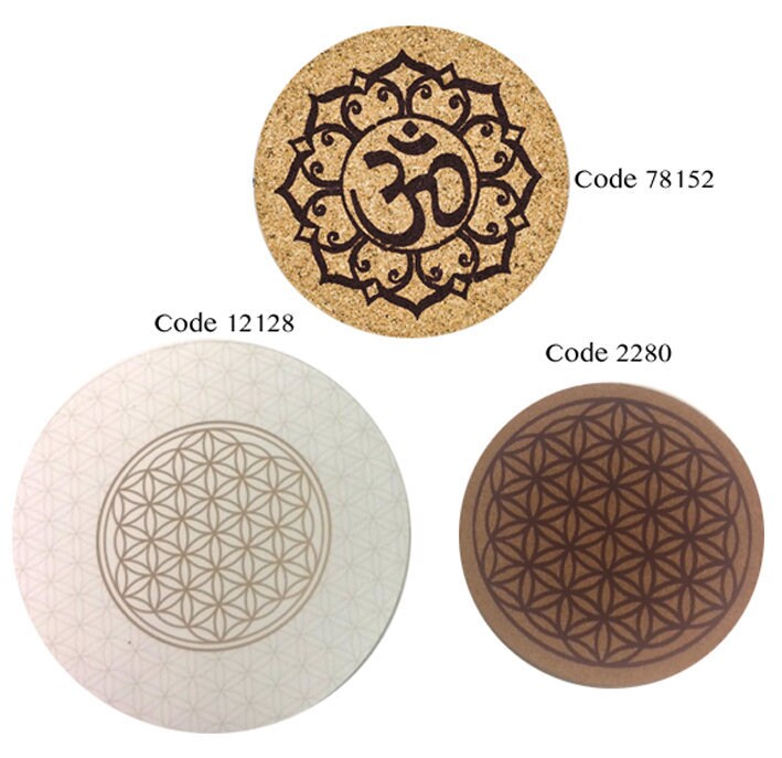 Sous Verre en Liège avec Symbole Om' ou Fleur de Vie', 8 10 cm, Gravure Qualité, Durable. Vendu Par