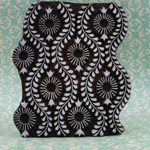 Timbro indiano in legno per stampa; timbro in legno intagliato a mano; timbro in argilla; timbro in tessuto; timbro in ceramica