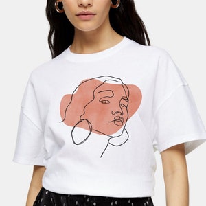 Latina T-Shirt, One Line Drawing, Modern Graphic Tee, Women’s T-Shirt, Girl Power, Strong Woman, Minimalist, Beauty T-Shirt, Art, Style