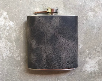 Personalized leather hip flask/ Wilde Moon Gray leather flask/ rustic flask/ groomsmen gift/ Fathers Day Gift/ birthday gift/ wedding gift