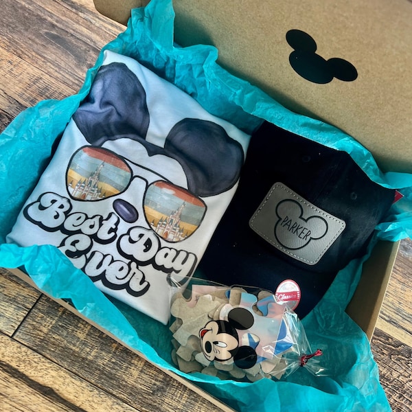Girls Disney Surprise Trip box, disney box, cute disney box for gift, disney announcement gift, Vacation Reveal, disney gift for boys