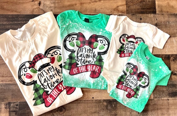 Disney christmas t shirt women's best sale