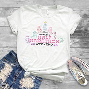 Canotta corta Princess Marathon, maglietta Ariel per neonato Disney Run Half 13, canotta da gara, weekend della maratona 2025, maglietta con la principessa che corre White tshirt