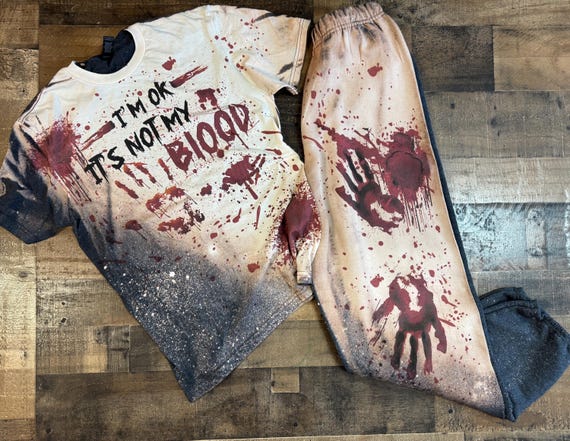 Vhersily I'm Fine Tshirt Blood Halloween Divertente Terribile Top da Donna Bleeding Problem Solved T-Shirt Macchie di Sangue Regalo Spaventoso Graphic Maglietta Manica Camicia