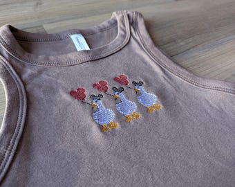 Goose Disney Balloon Embroidery Crop Tank, Main Street Duck Baby tee, Disney WDW aesthetic, duck with Mickey hat, y2k womens and mens