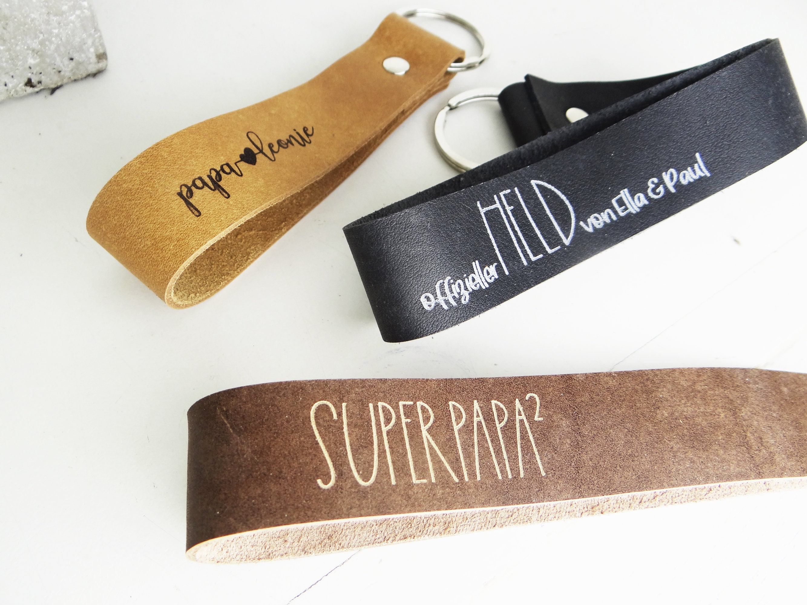 Bester Papa Leder Schlüsselanhänger zum Vatertag mit Wunschtext personalisiert