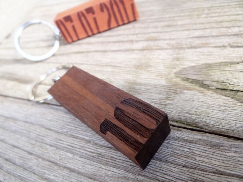 key ring wooden wedding image 3