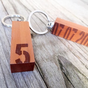 key ring wooden wedding image 1