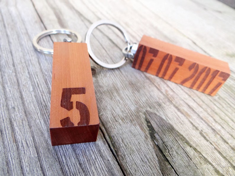 key ring wooden wedding image 1