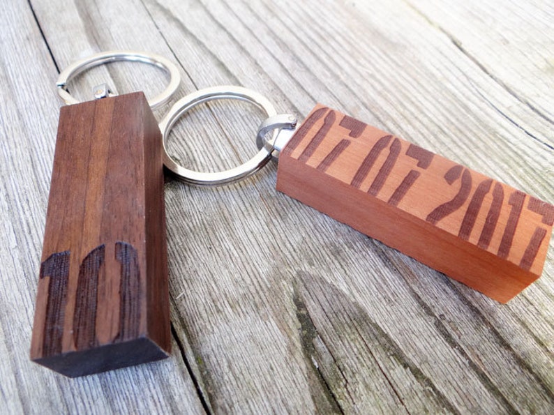 key ring wooden wedding image 2