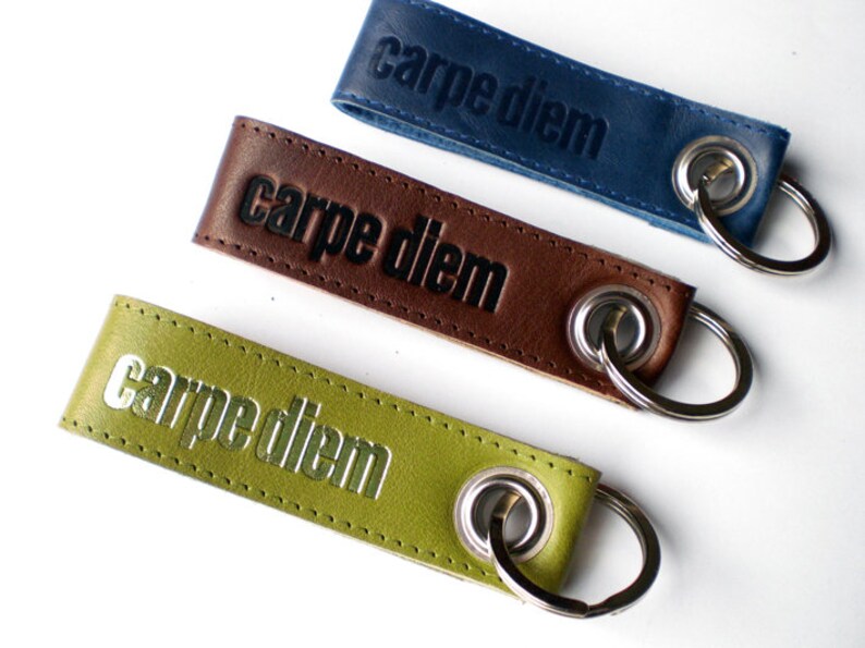 Carpe Diem leather keychain personalized, text of your choice image 1