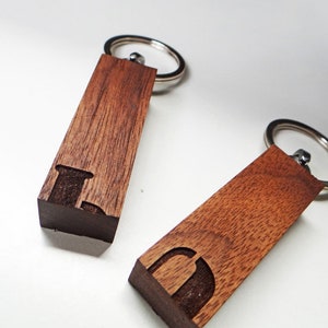 Key ring made of wood puzzle image 1