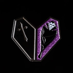 Coffin Heart Enamel Pin • Gothic Lapel Pin for Broken Hearts • Spooky Love Pin • Goth Aesthetic Accessory • Vampire Romance Gift