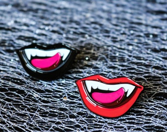 Vampirephilia Fangs // Vampire Lips horror enamel pin