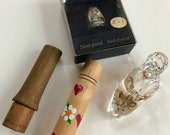 Mixed Lot of Vintage Sewing Collectibles - Wood Needle Cases, Collectible Hummel Thimble, Glass Slipper Thimble Holder, Estate Lot, Etui