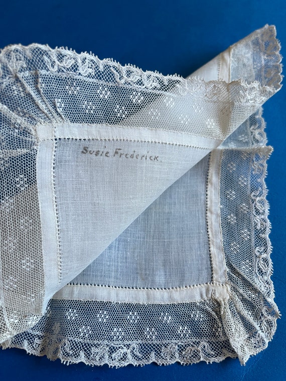 Antique Vintage Handkerchief with a Handmade Lace… - image 5