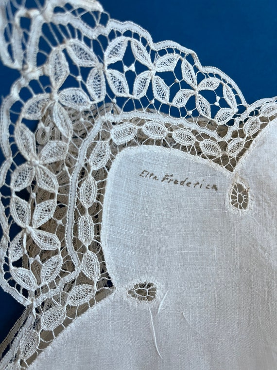 Antique Vintage Handkerchief with a Handmade Lace… - image 9