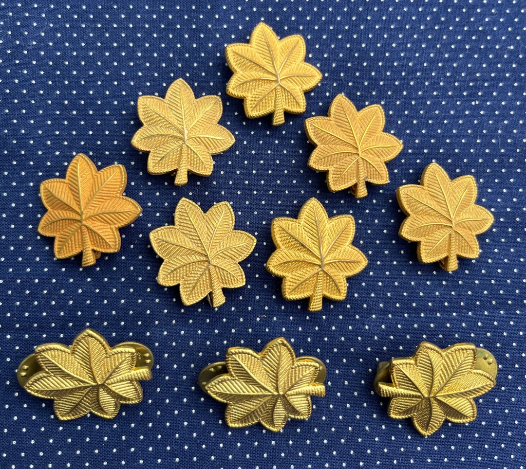 Collection of 10 Vintage US Army major Rank Oak Leaf Shaped Pins
