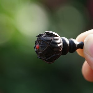 Natural Black Wood Lotus Guru Bead with Red Agate,  Guru Beads Carved Lotus，1pcs Guru Bead , DIY Accessories Jewelry Findings 18mm 3 Holes