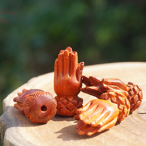 Natural Wood Bead , 2pcs Red Sandalwood Bead Carved Buddha Hand , Wood Pendant , Guru beads , Spacer Beads DIY Accessories Jewelry Findings