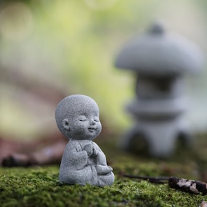 Zan Fairy Miniature , Small Buddha Praying  , Fairy Garden Supplies Succulent Terraium DIY Accessories