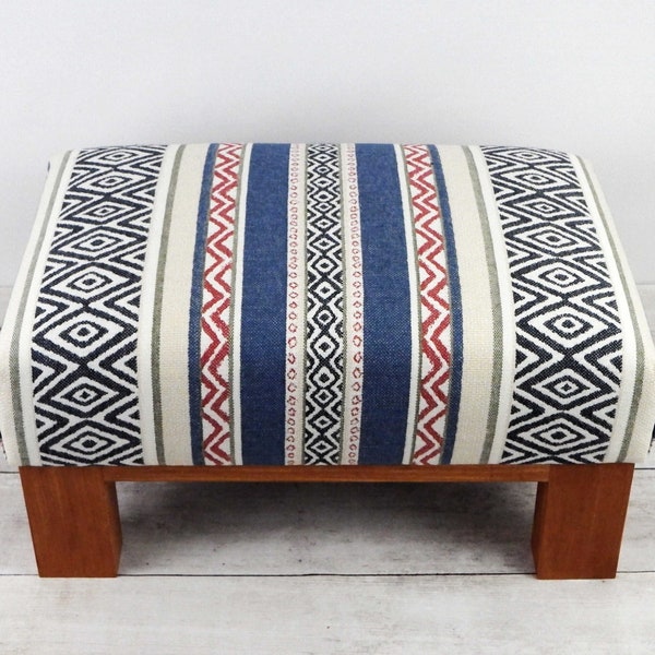 Repose pieds style western - meuble coloré - pouf bois western