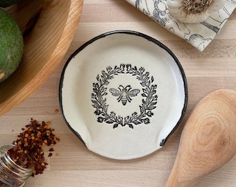 Spoon Rest, Bee Spoon Rest, Cook's Gift, Farmhouse Pottery, Farmhouse Kitchen, Classic Black and Cream Pottery, Enamelware, Vermont Pottery