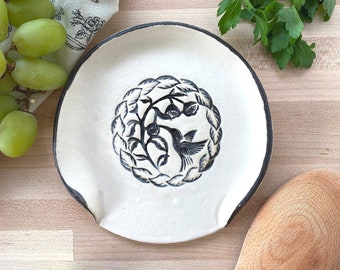 Hummingbird Spoon Rest, Gift for the Cook, Farmhouse Pottery, Farmhouse Kitchen Decor, Classic Pottery Spoon Rest, Enamelware Inspired