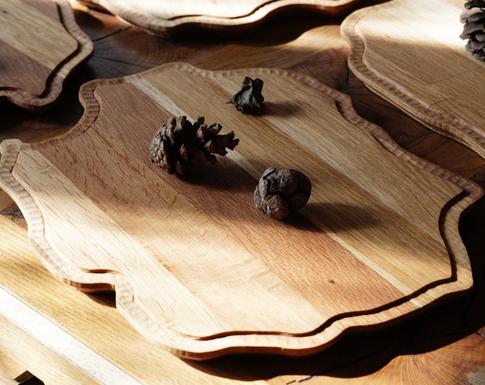 OAK CUTTING BOARD - original sculptural art design pieces by Sava Draganov