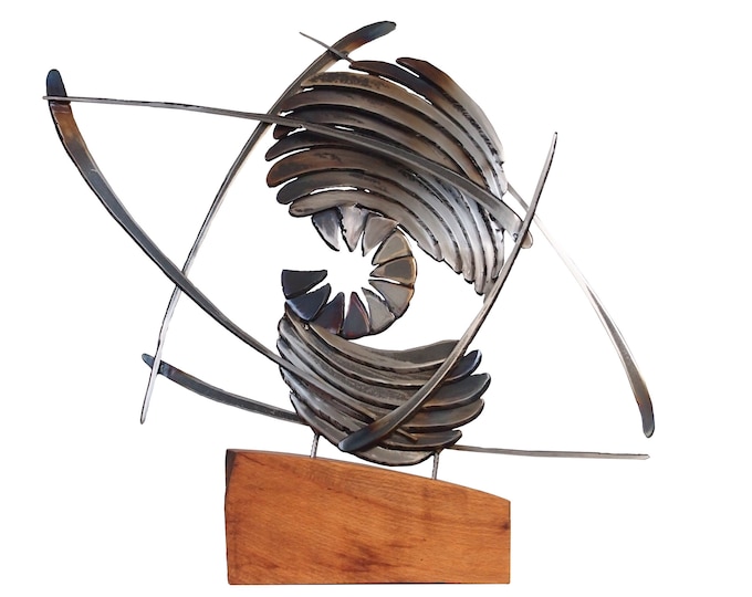EYE - original steel sculpture by Stevlin Yovchev